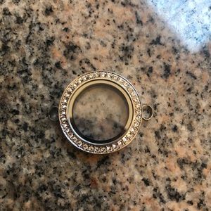 ORIGAMI OWL bracelet locket